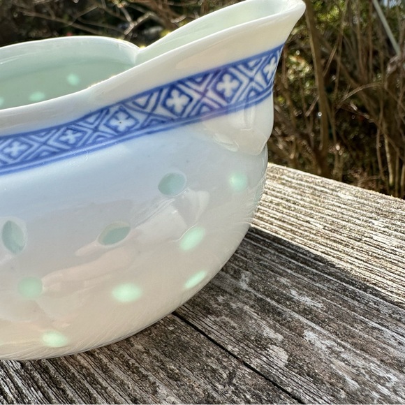 Rice Grain Blue and White Creamer and Sugar- Complements Rice Flower Pattern - Picture 8 of 15